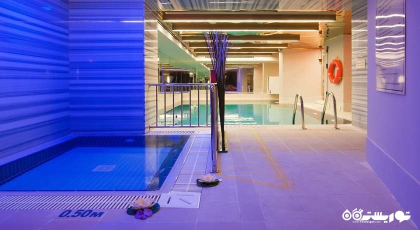 استخر سرپوشیده هتل یاسماک سلطان